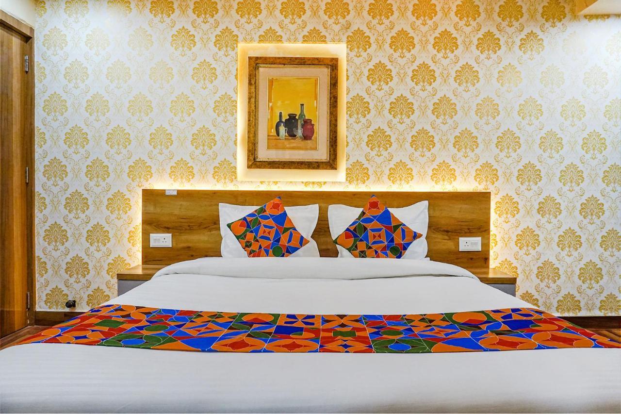 Fabhotel Tan Square - Nr Eon It Park Pune Eksteriør billede